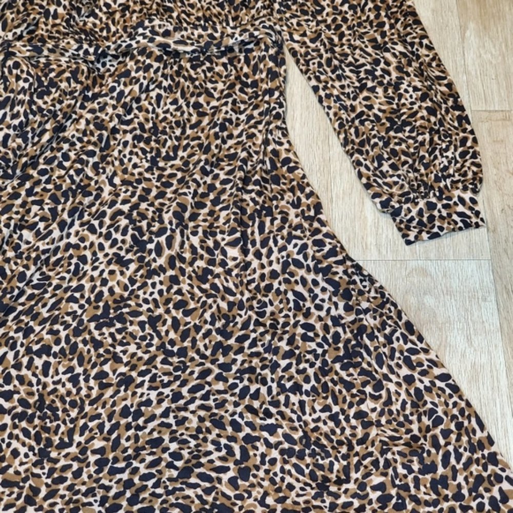 LK Bennett Daisy Wrap Dress Midi Leopard Neutral Preppy Fit Flare Classic Work 6 - Picture 6 of 7